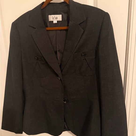 Emily Designs Classic Blazer in Blush Pink - Picture 8 of 16